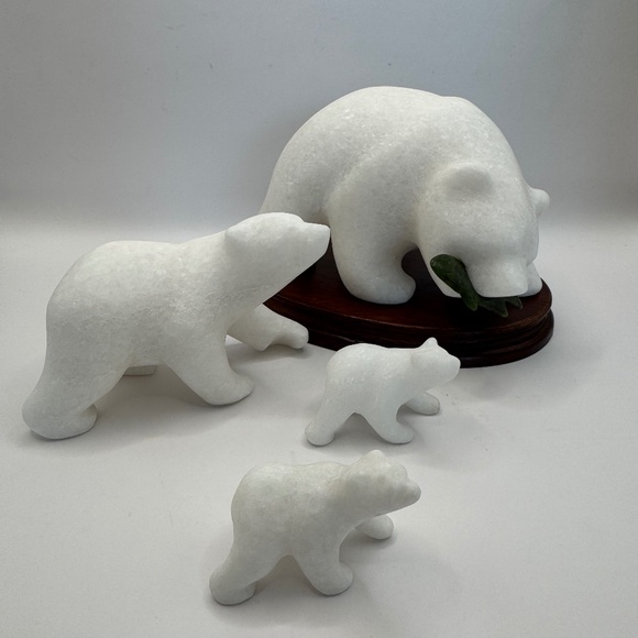 Polar Bear Family White Marble Carved Polar Bears with Jade Fish. Set of 4 EUC - Picture 1 of 11